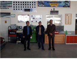 بازدید دکتر تعظیمی معاونت دانشگاه آزاد اسلامی سما مشهد از کارگاههای دپارتمان فناوری خودرو