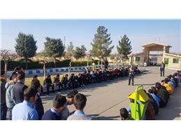 بازدید دانش آموزان مدرسه پسرانه شاهد امام صادق (ع) شهرستان از مرکز آموزش فنی و حرفه ای کاشمر1401