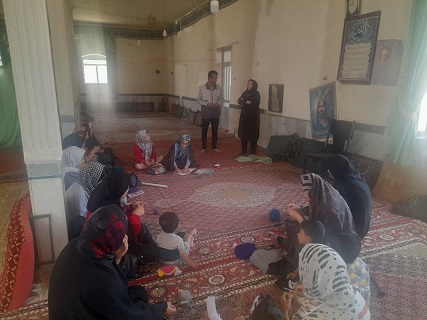 بازدید از دوره آموزشی بافت پوشاک دومیل در روستای فشانجرد