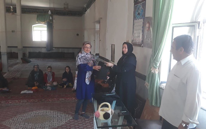 برگزاری جشن دهه کرامت و روز دختر در روستای فشانجرد 