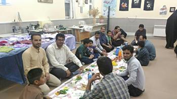 برگزاری مراسم افطاری توسط کارکنان مرکز آموزش فنی و حرفه ای رشتخوار