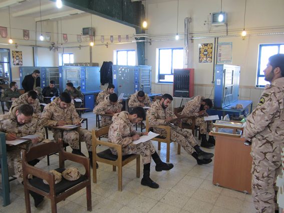 دومین مرحله آزمون ادواری ویژه پرسنل وظیفه نیروی انتظامی و سپاه پاسداران 