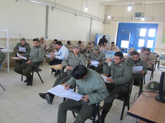 سومین مرحله آزمون ادواری ویژه پرسنل وظیفه نیروی انتظامی و سپاه پاسداران