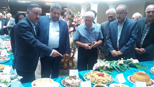 برگزاری جشنواره غذا و شیرینی در هفته ملی مهارت