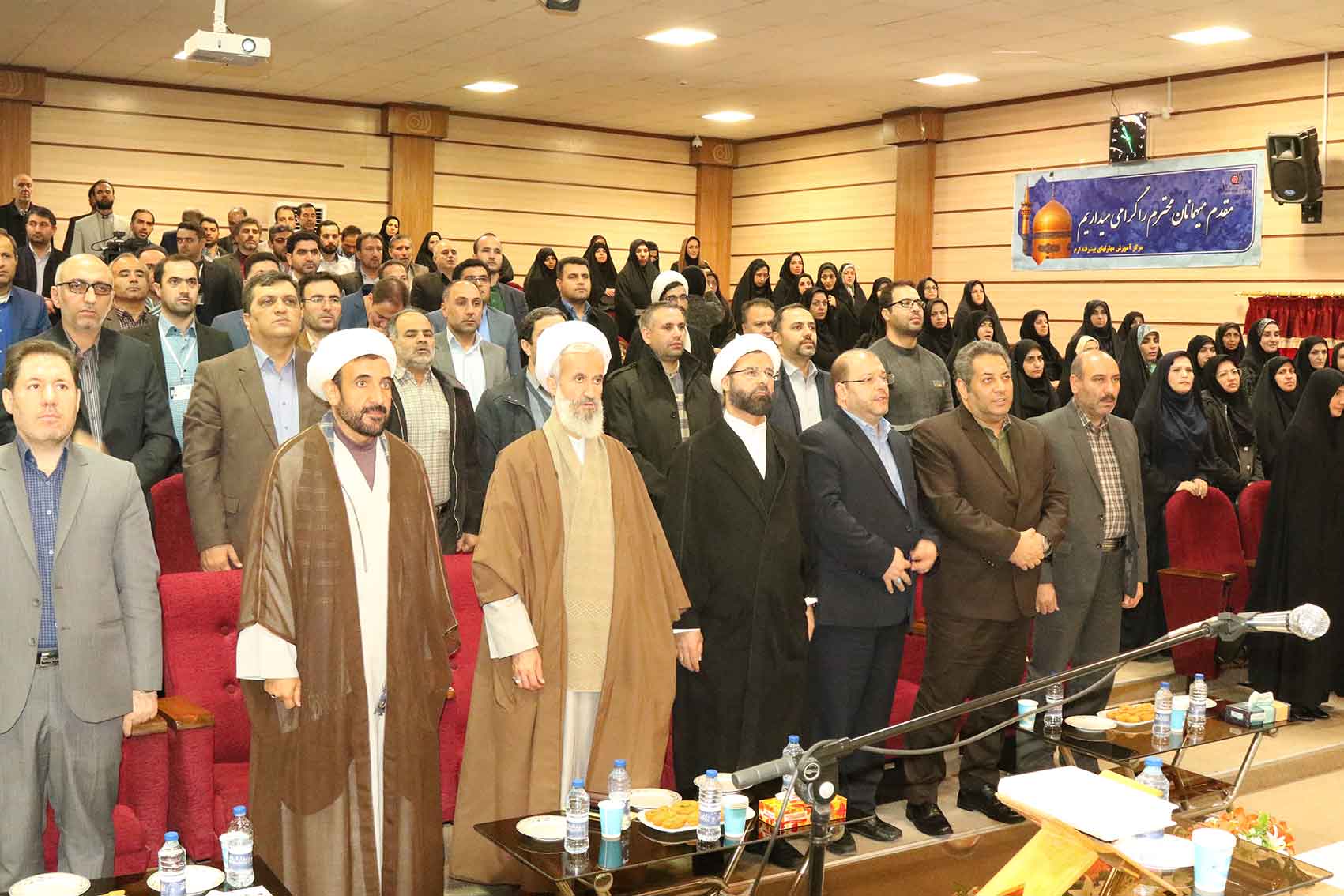 گزارش تصویری مراسم اختتامیه هفتمین دوره مسابقات قرآن کارکنان سازمان آموزش فنی و حرفه ای کشور در مشهد